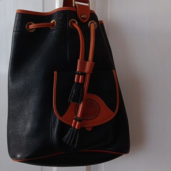 Vintage Dooney & Bourke - Picture 1 of 9